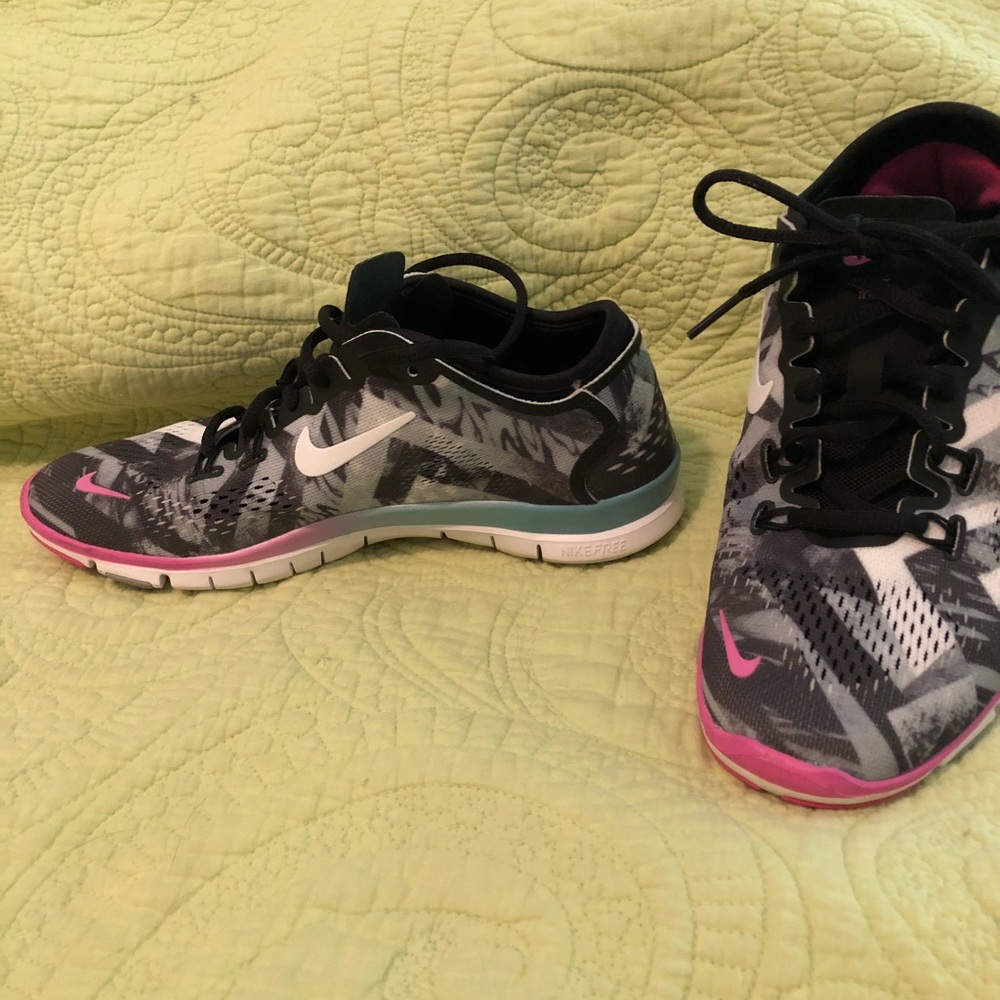 Nike Free 5.0 shoes